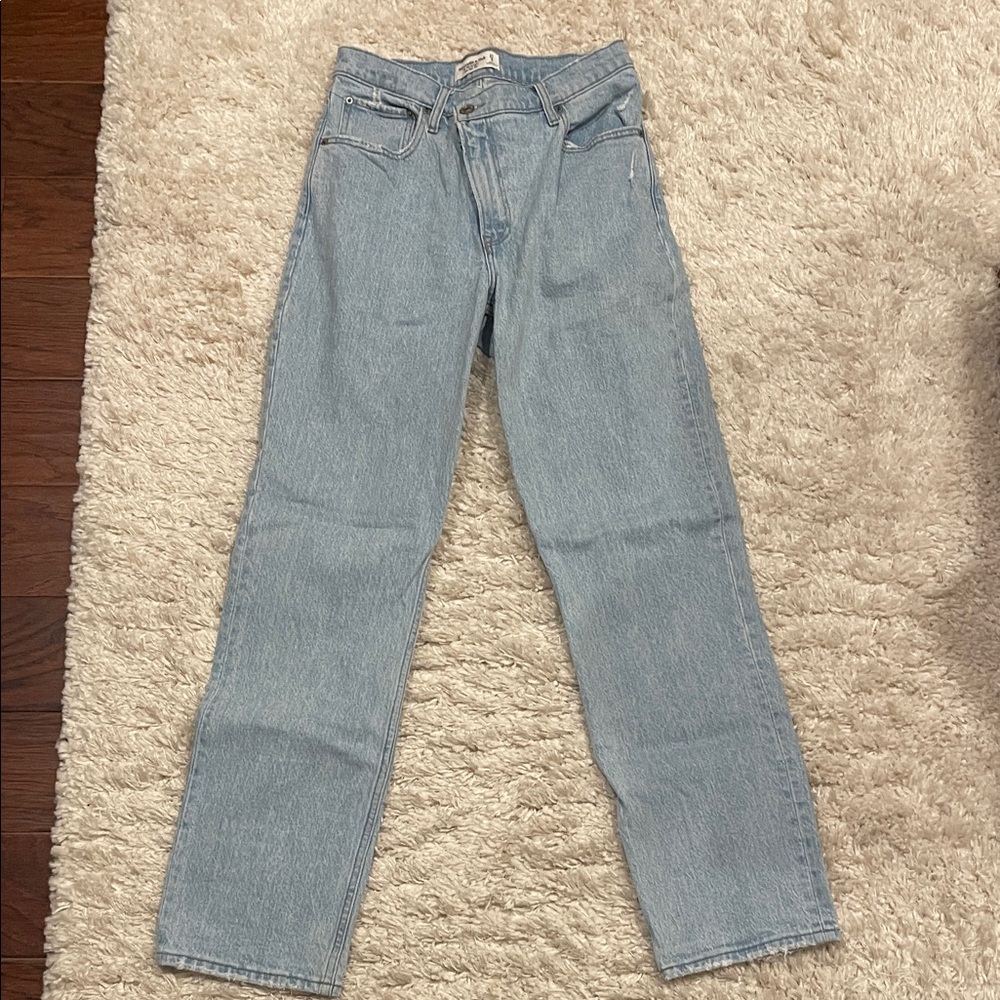 Abercrombie & Fitch Light Blue High Rise 90s Straight Ultra High Rise Size 27